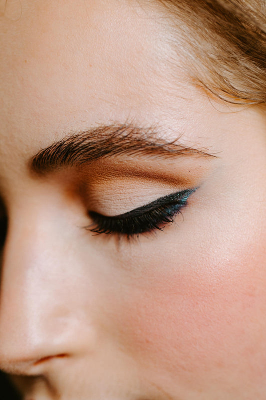 Herr Beauty Co. Guide: We Want You To Reuse Your Lashes