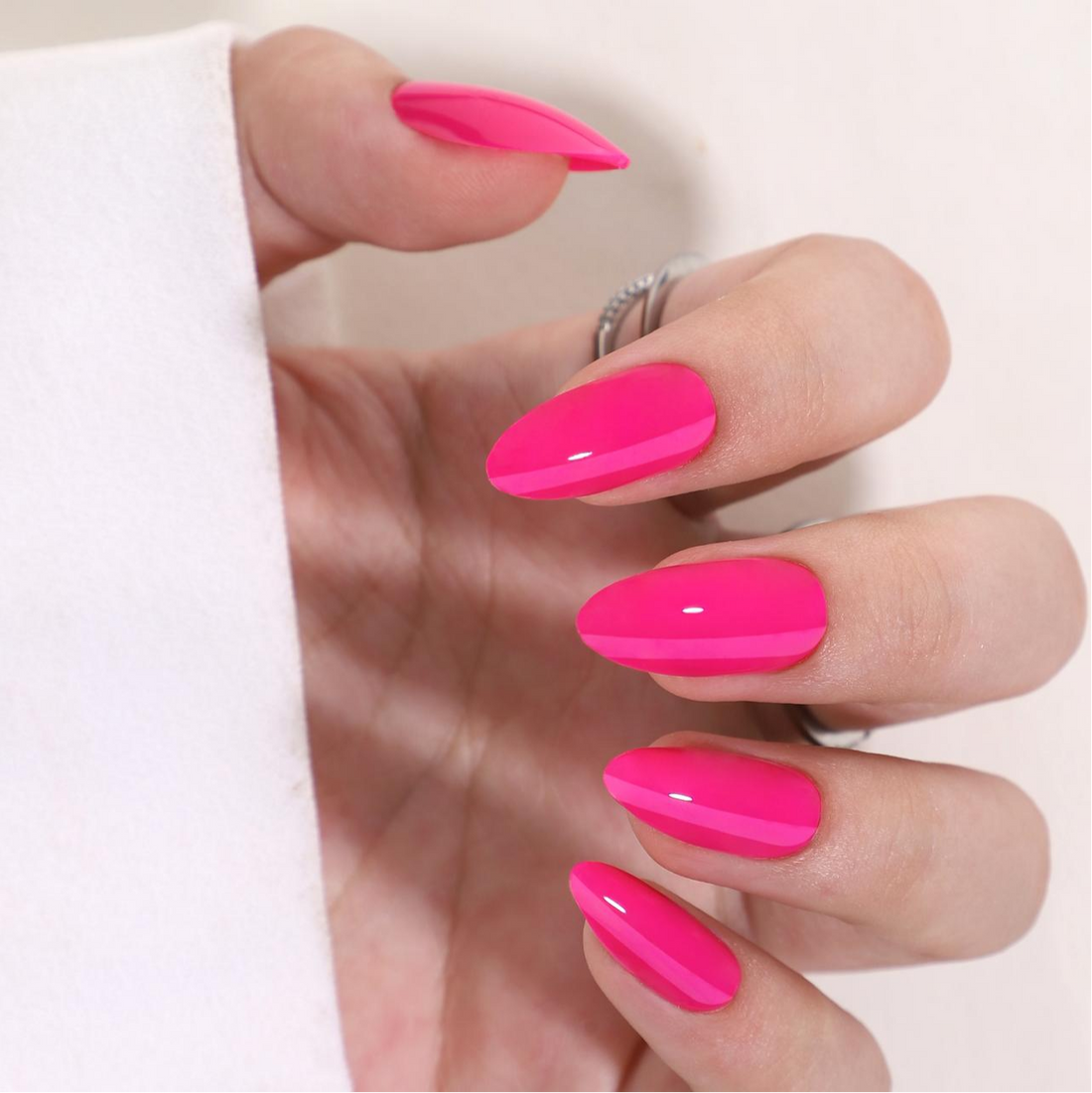 Hot Gossip - Soft Gel Press-On Nails